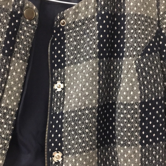 Peplum waist blue plaid jacket - Picture 2 of 5